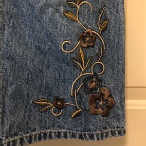 Vintage Faded Glory Embroidered Flare Jeans